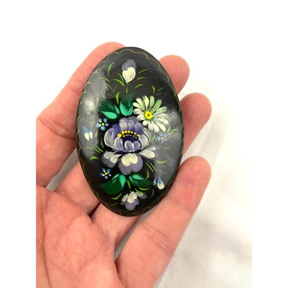 VTG Brooch Russian Lacquer Flower Brooch Hand Painted Signed - Picture 2 of 9